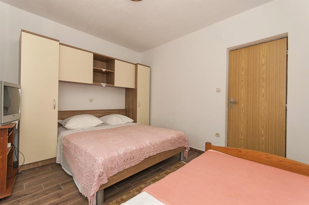 Apartments Luca ロゴズニッツァ エクステリア 写真