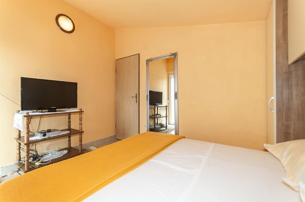 Apartments Luca ロゴズニッツァ エクステリア 写真